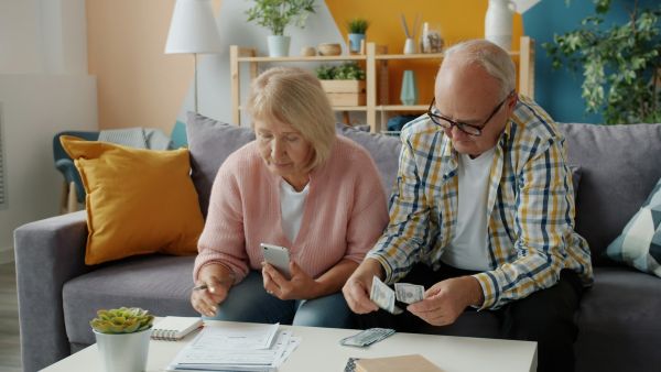 Comment gérer son épargne retraite après le départ à la retraite ?